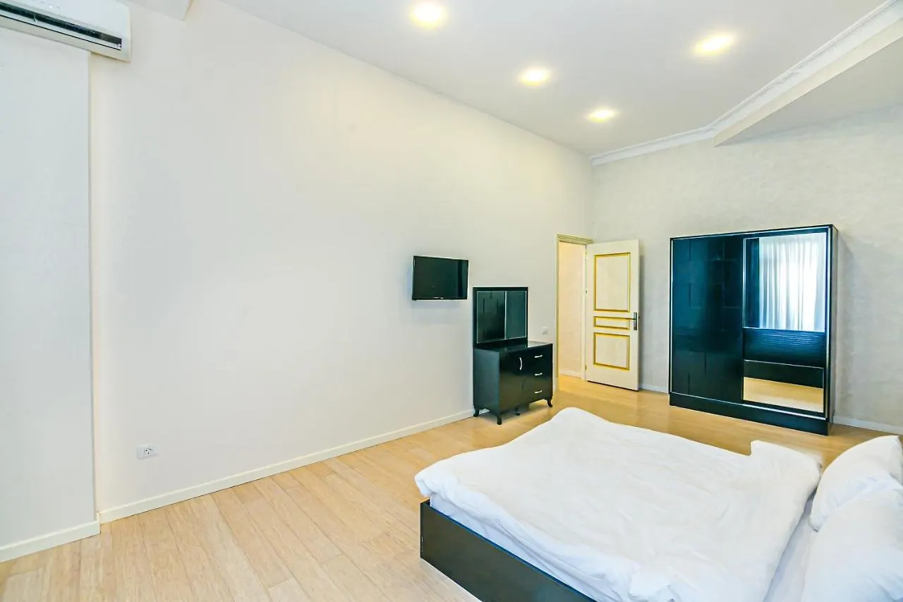 Fountan Square Vip 6 Bedroom Baku Azerbaijan
