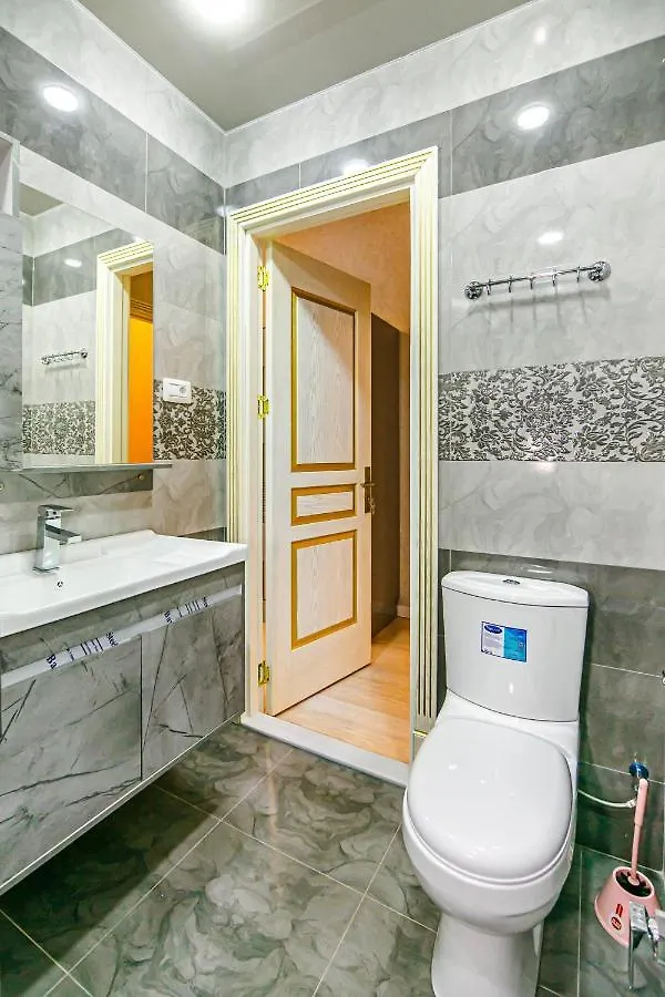 Fountan Square Vip 6 Bedroom Baku Apartment