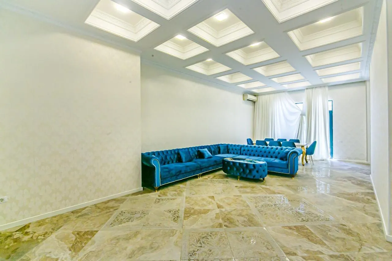 Fountan Square Vip 6 Bedroom Baku Apartment