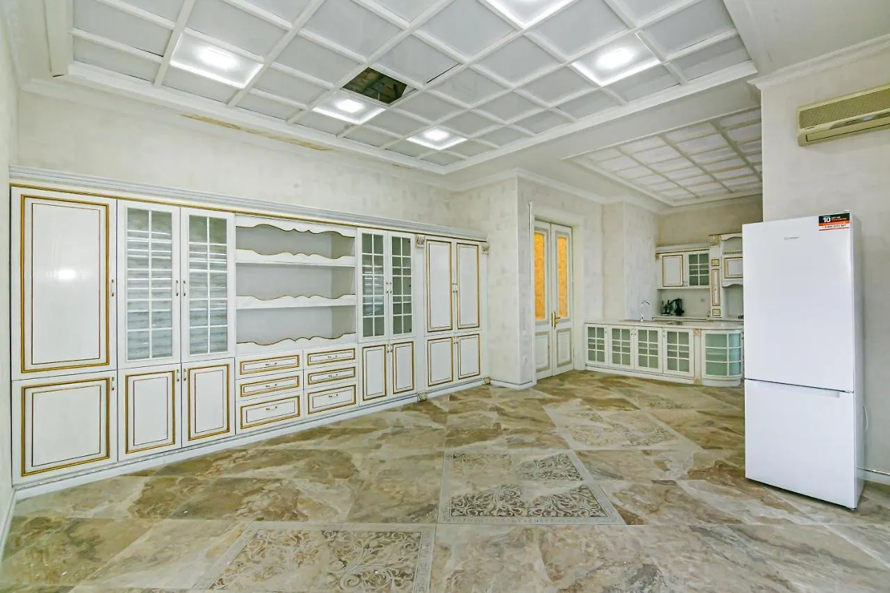 Fountan Square Vip 6 Bedroom Baku Apartment
