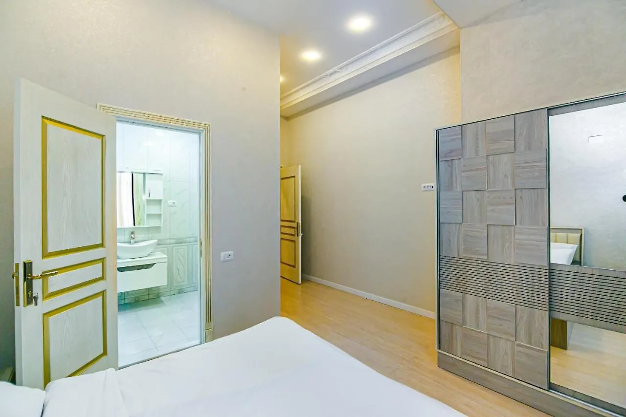Fountan Square Vip 6 Bedroom Baku 0*,