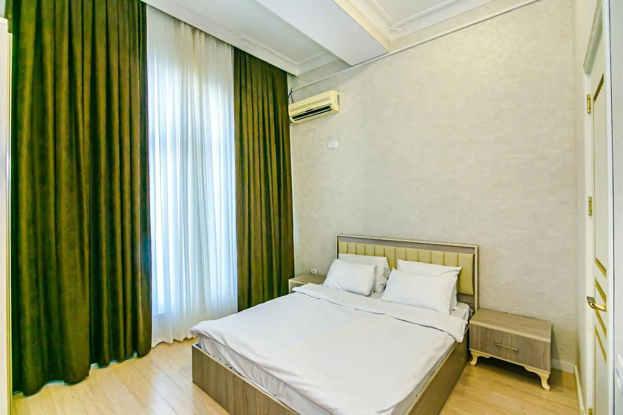 Fountan Square Vip 6 Bedroom Baku