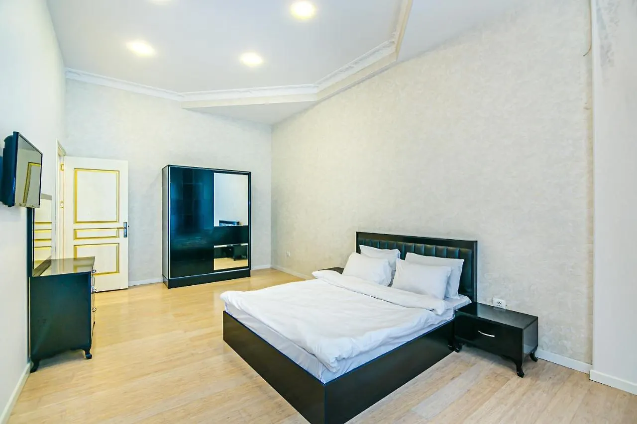 Apartment Fountan Square Vip 6 Bedroom Baku