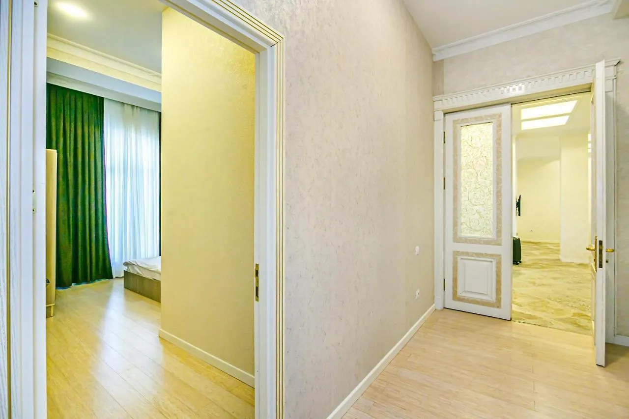 Apartment Fountan Square Vip 6 Bedroom Baku