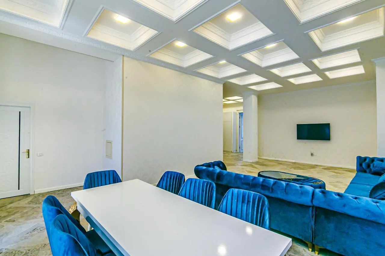 Fountan Square Vip 6 Bedroom Baku